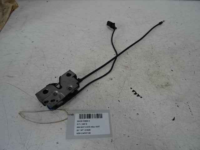 MOTORKAP SLOT Skoda Fabia III (NJ3) (6V0823509D), Auto-onderdelen, Gebruikt, Skoda