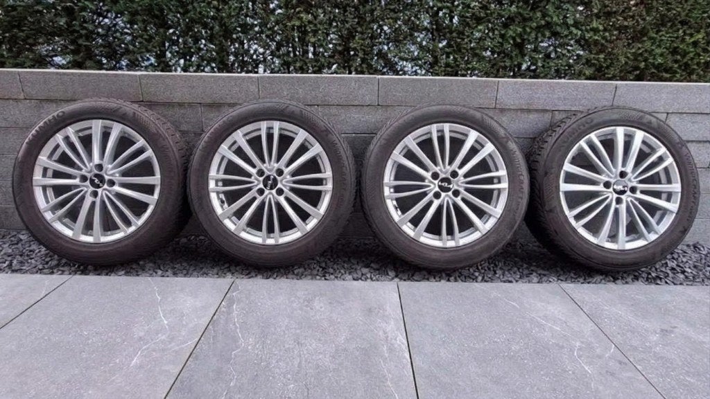 Kit hiver Kia Stonic - 205/55 R17 95V, Pneus et Jantes, Pneus hiver, Véhicule de tourisme, 205 mm