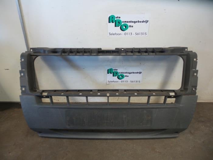 Bumperdeel midden-voor van een Peugeot Boxer, Gebruikt, -, -, Ophalen of Verzenden
