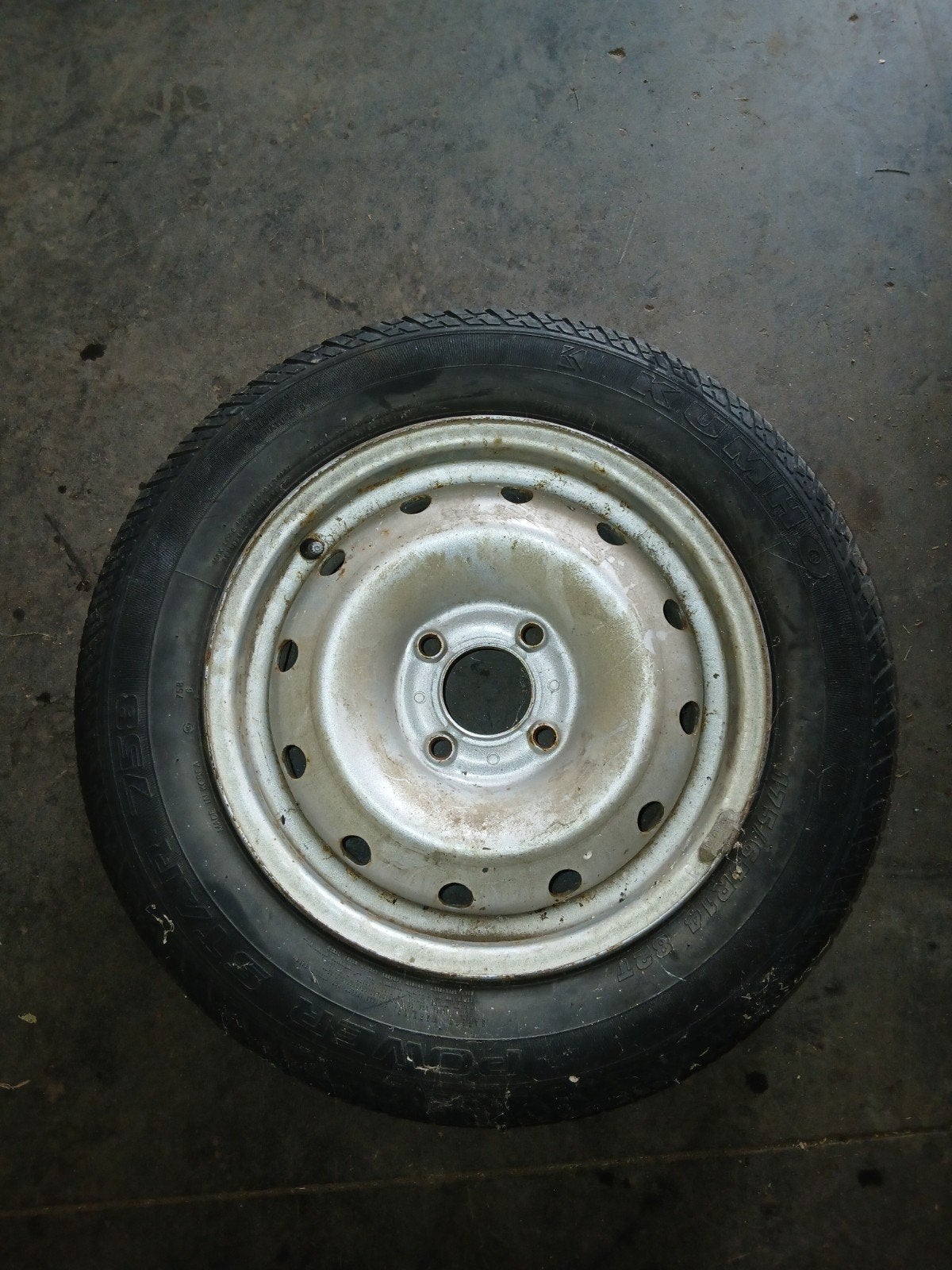 roue de secours, Enlèvement