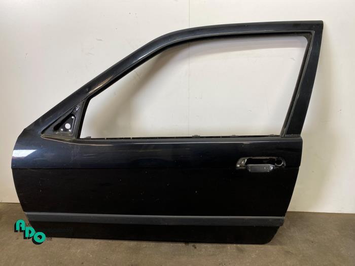 Portière 2portes gauche d'un BMW 3-Serie (3-Serie 90-) (303, -, 3 mois de garantie, Utilisé, Porte
