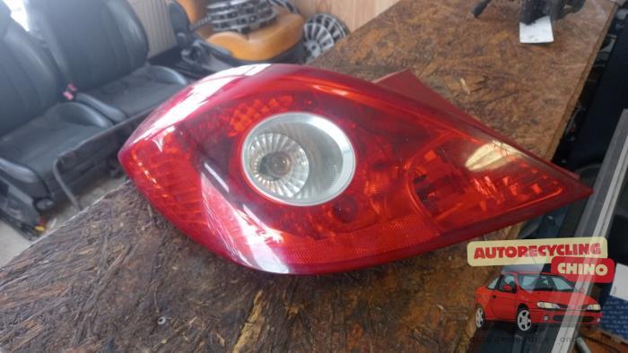 Achterlicht rechts van een Opel Corsa, Auto-onderdelen, Verlichting, Opel, Gebruikt, 3 maanden garantie, Ophalen of Verzenden