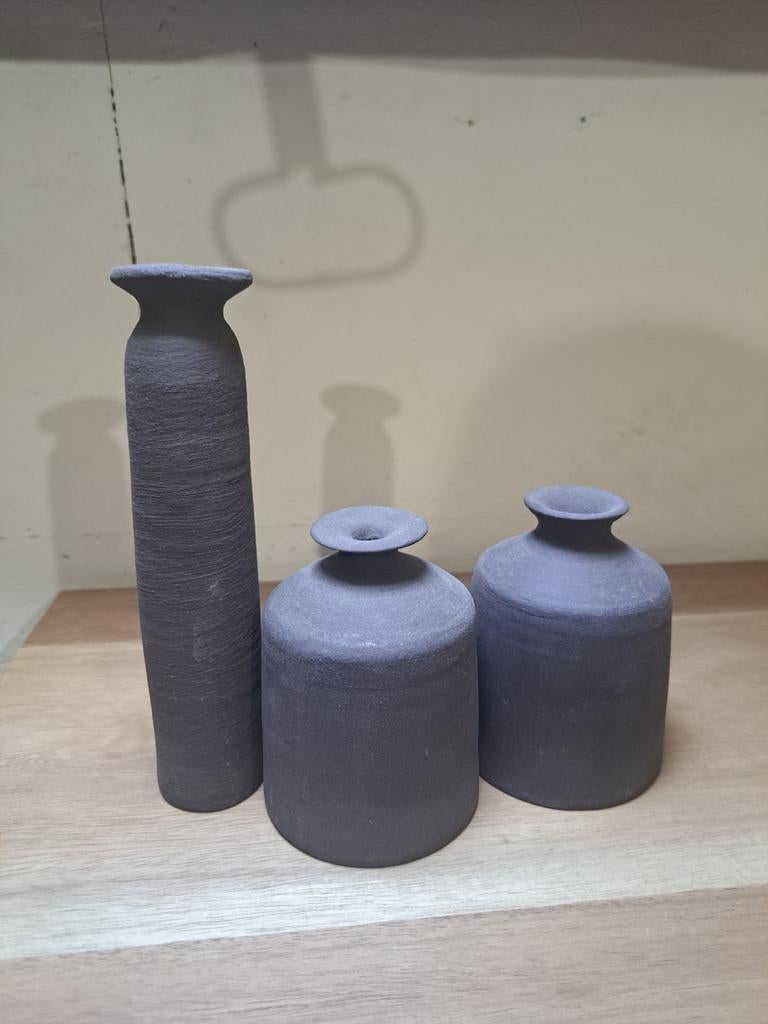 Decoratieve donkergrijze vaasjes set van 3, Ophalen of Verzenden, Nieuw, Overige kleuren
