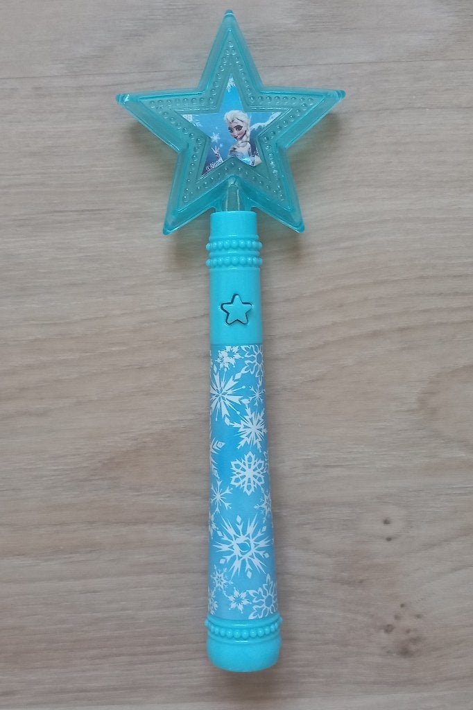 Disney Frozen toverstaf, Kinderen en Baby's, Kinderspulletjes, Ophalen of Verzenden, Zo goed als nieuw