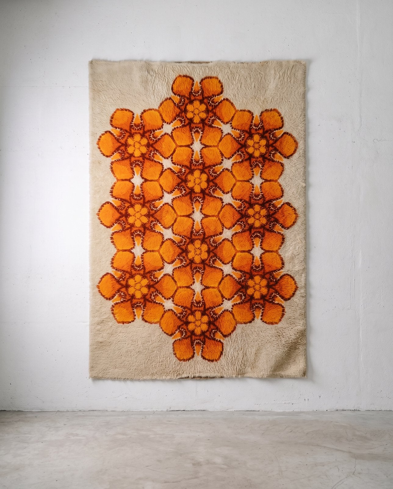 Grand tapis vintage 70’, Vintage, Enlèvement, Comme neuf, Brun