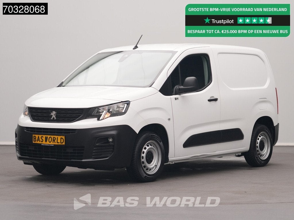 Peugeot Partner 110pk Benzine L1H1 Trekhaak Navi Airco Cruis, Auto's, Multifunctioneel stuurwiel, Stof, Gebruikt, 1199 cc