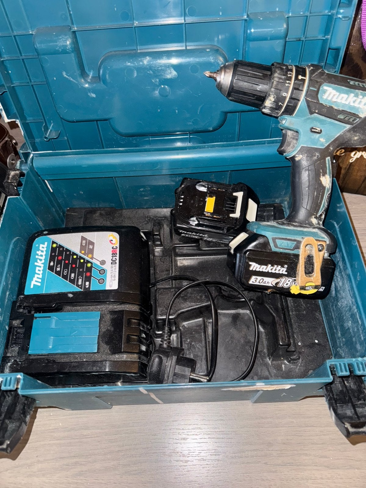 Makita hitachi bosch allees samen 100€ voor 3 machines, Doe-het-zelf en Bouw, Gereedschap | Boormachines, Ophalen of Verzenden