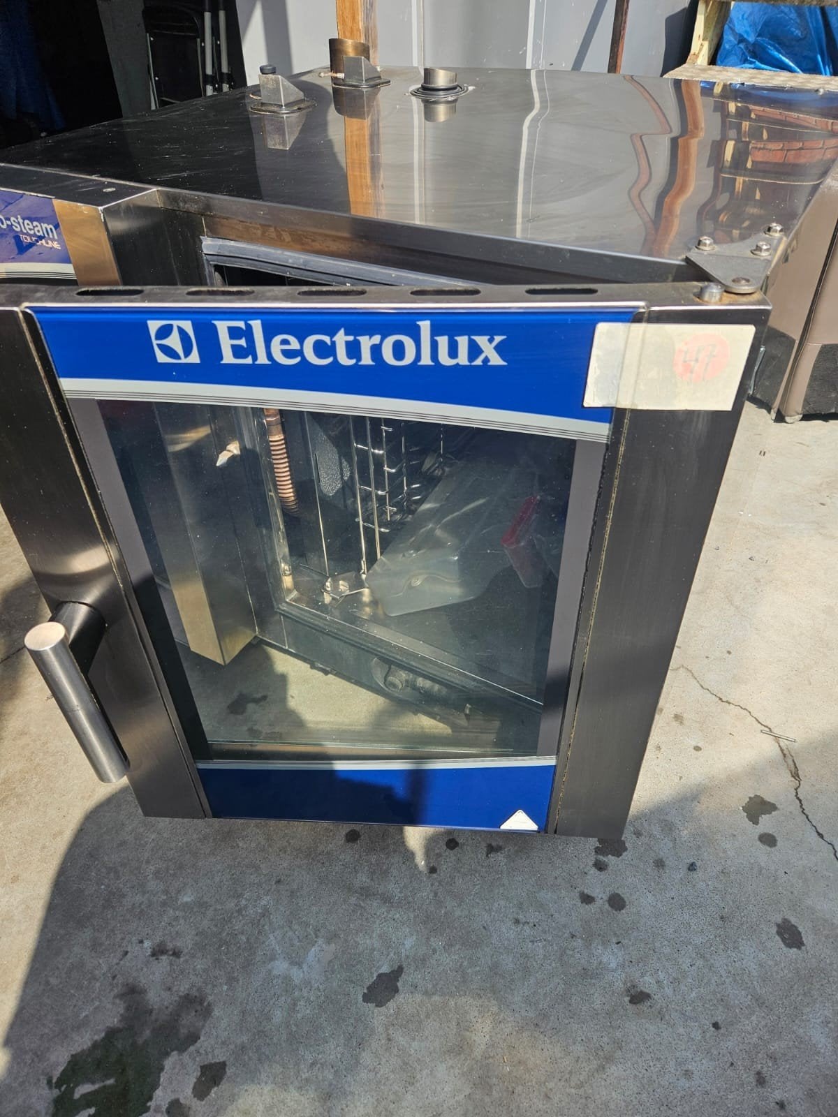 ELECTROLUX OVEN (air-o-steam), Enlèvement