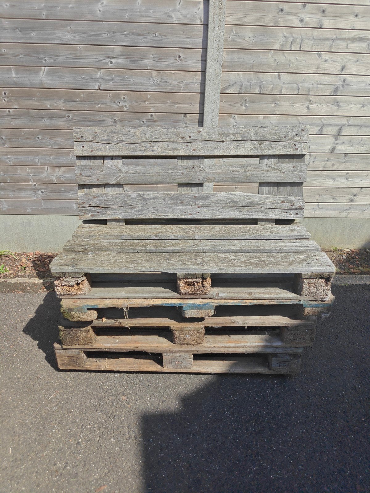 Restant pallet zitbank, Ophalen