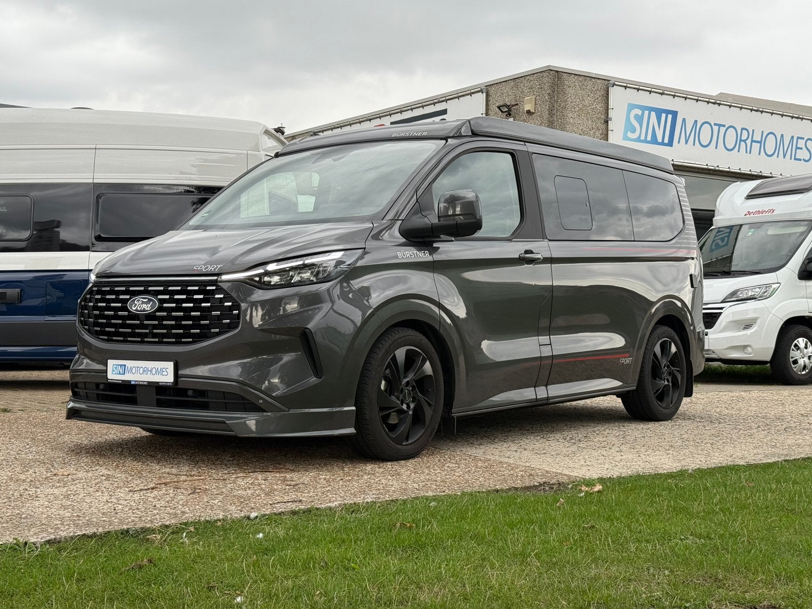 Bürstner C 500 - 1/100 INDIVDUAL - 2025 - SPORT - 1 HAND*, Caravans en Kamperen, Automaat, Buscamper of Camperbus, Ford, Bedrijf