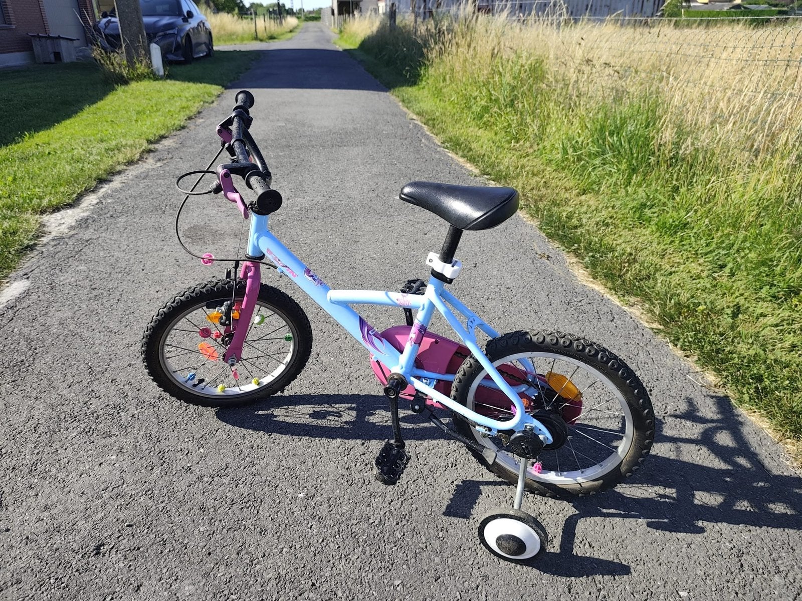 Meisjesfiets te koop, Fietsen en Brommers, Ophalen, Zo goed als nieuw, Zijwieltjes