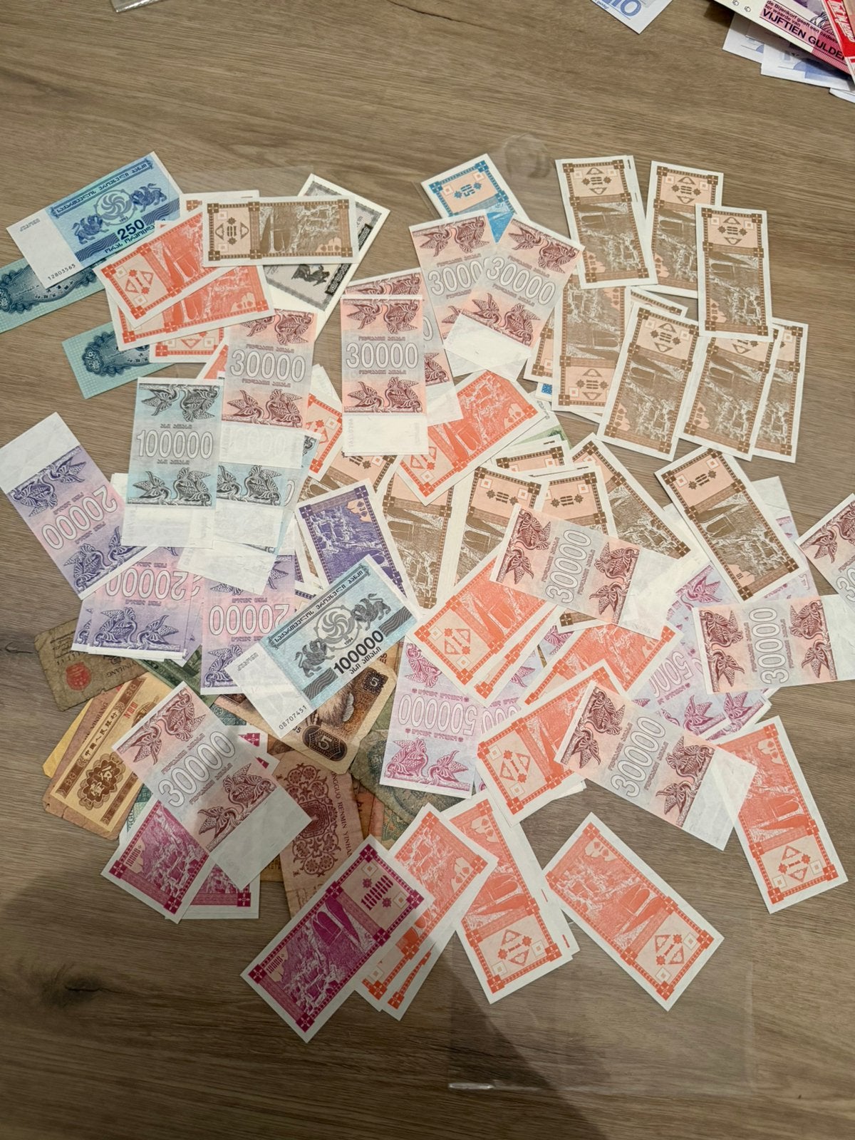 Groot lot Georgische /aziatische biljetten!, Ophalen of Verzenden