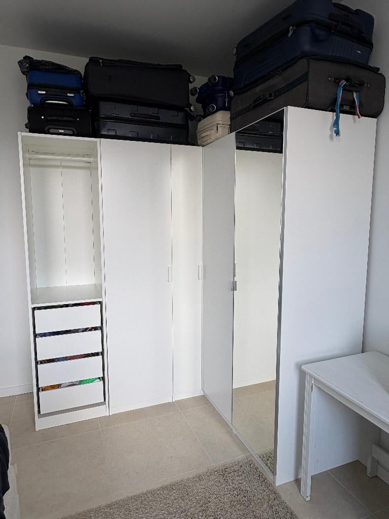 Kledingkast (4 deuren, spiegel) - IKEA (Wit), Huis en Inrichting, 200 cm of meer, 150 tot 200 cm, Zo goed als nieuw, Overige houtsoorten