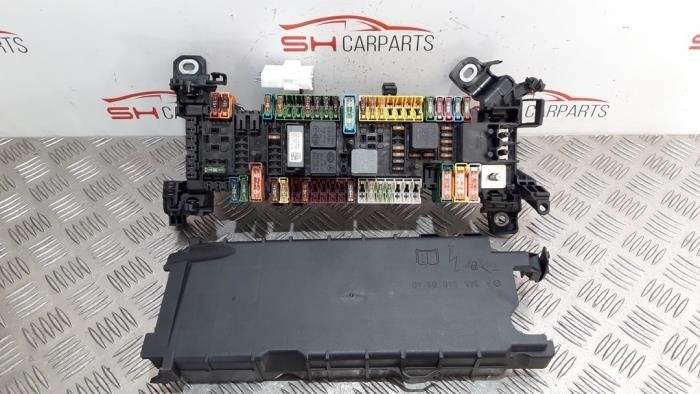 Boîte à fusibles d'un Mercedes CLA, Utilisé, -, -, Enlèvement ou Envoi