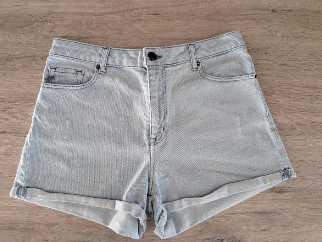 Short en jeans O'neill taille 38, Ophalen of Verzenden, Zo goed als nieuw