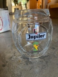 6 voetbalglazen JUPILER in vorm van voetbal, Verzamelen, Glas en Drinkglazen, Ophalen, Nieuw, Bierglas
