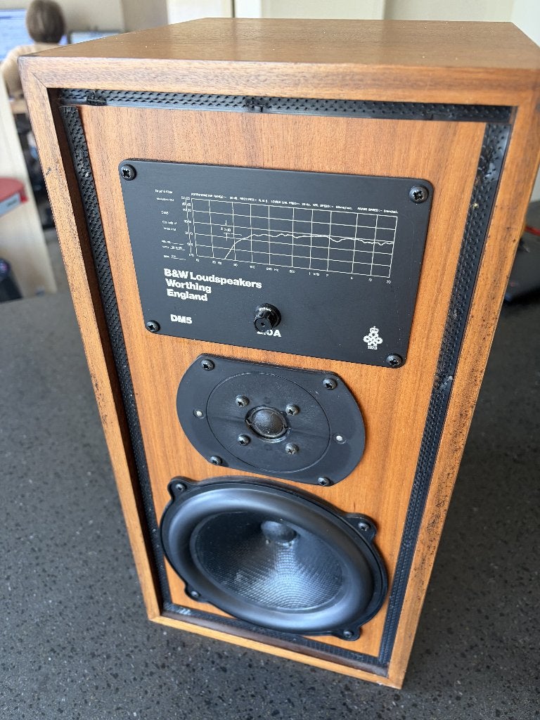 B&W DM5 peakers, Audio, Tv en Foto, Gebruikt, Inclusief muurbeugels, Speakerset, Ophalen of Verzenden