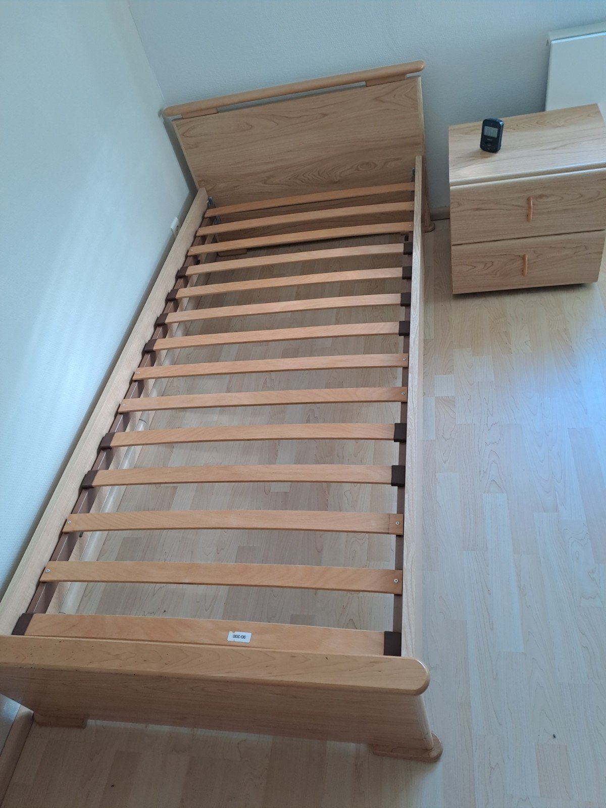 1 persoonsbed en nachtkastje, Ophalen, Gebruikt, 90 cm, Eenpersoons