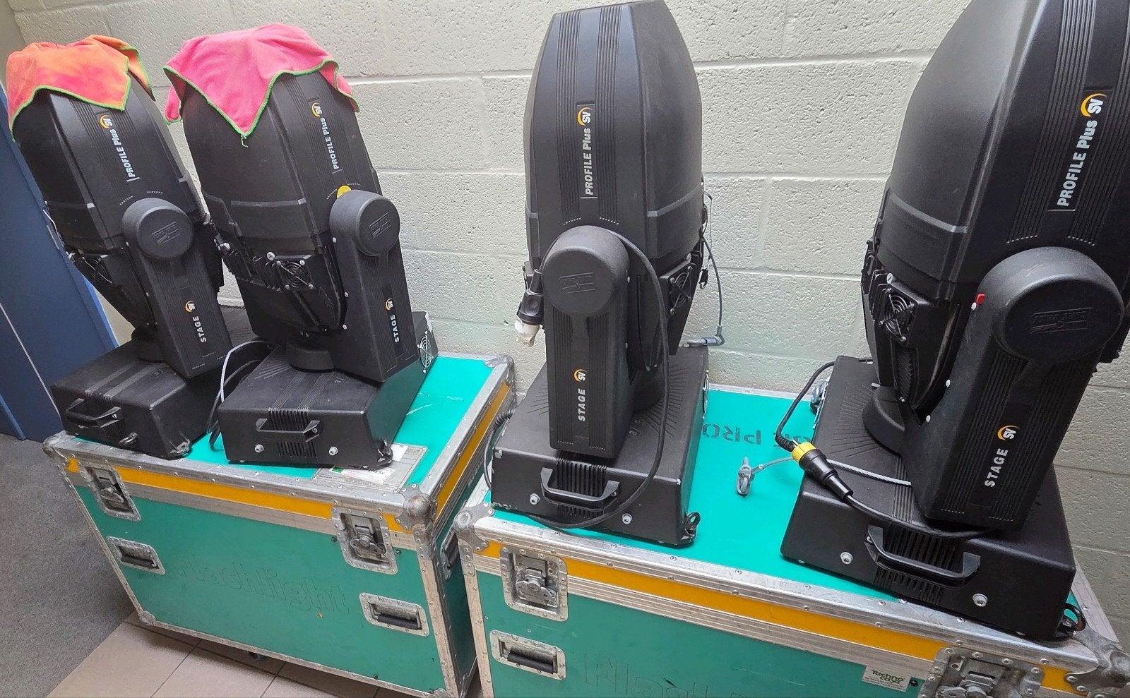 Claypaky Stage Profile Plus SV, Musique & Instruments, Enlèvement, Utilisé, Lumières, Commande sonore