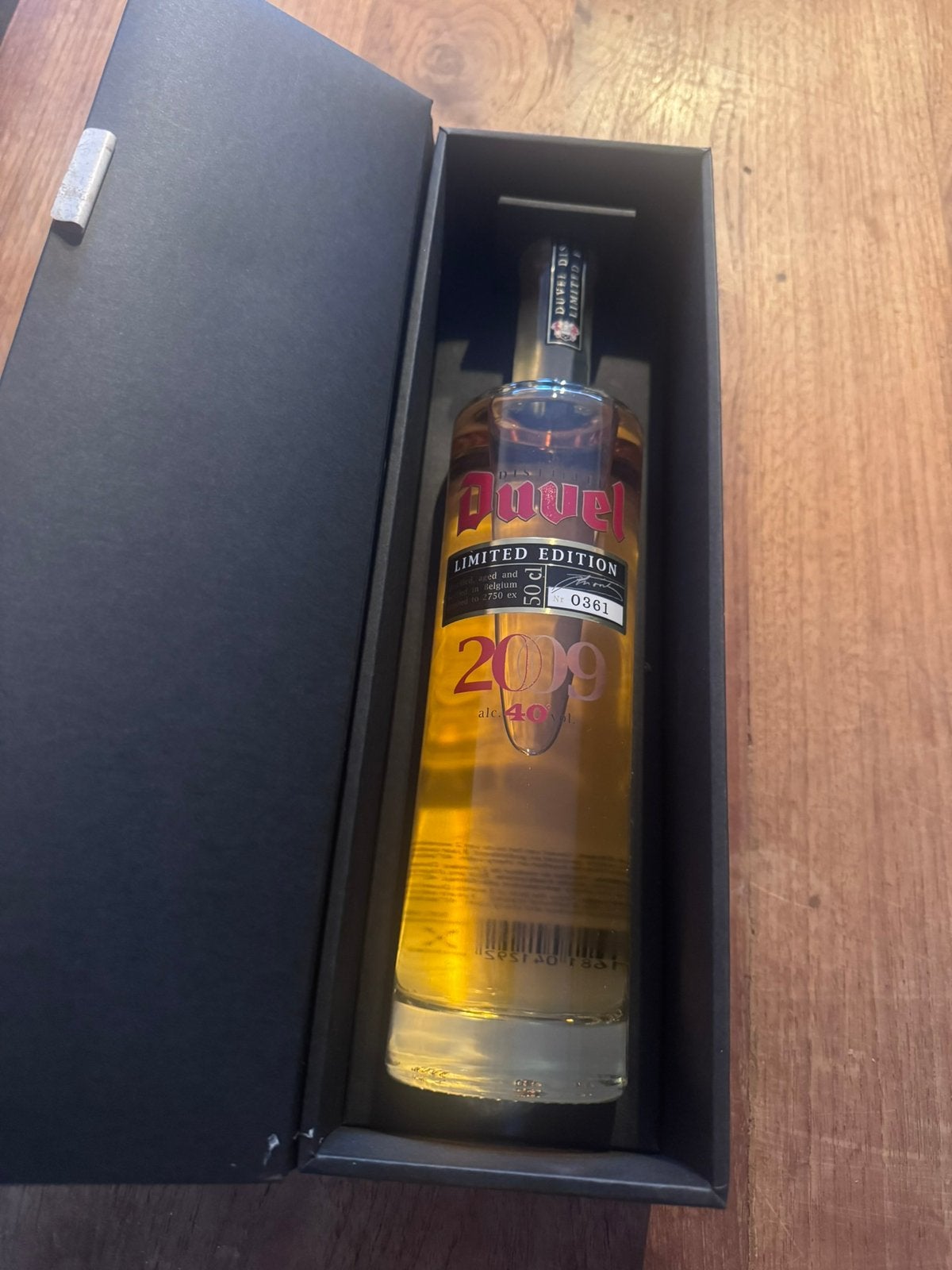 Duvel Distilled 2009, Collections, Enlèvement