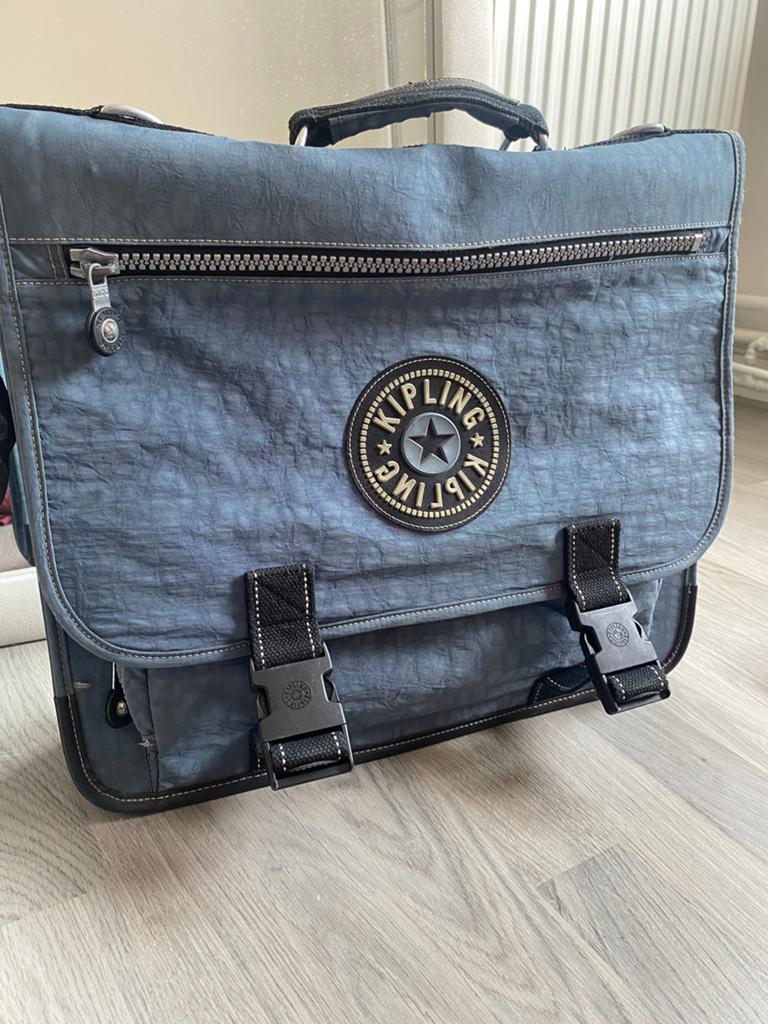 Kipling Boekentas in goede staat!, Bijoux, Sacs & Beauté, Sacs | Cartables, Enlèvement, Comme neuf