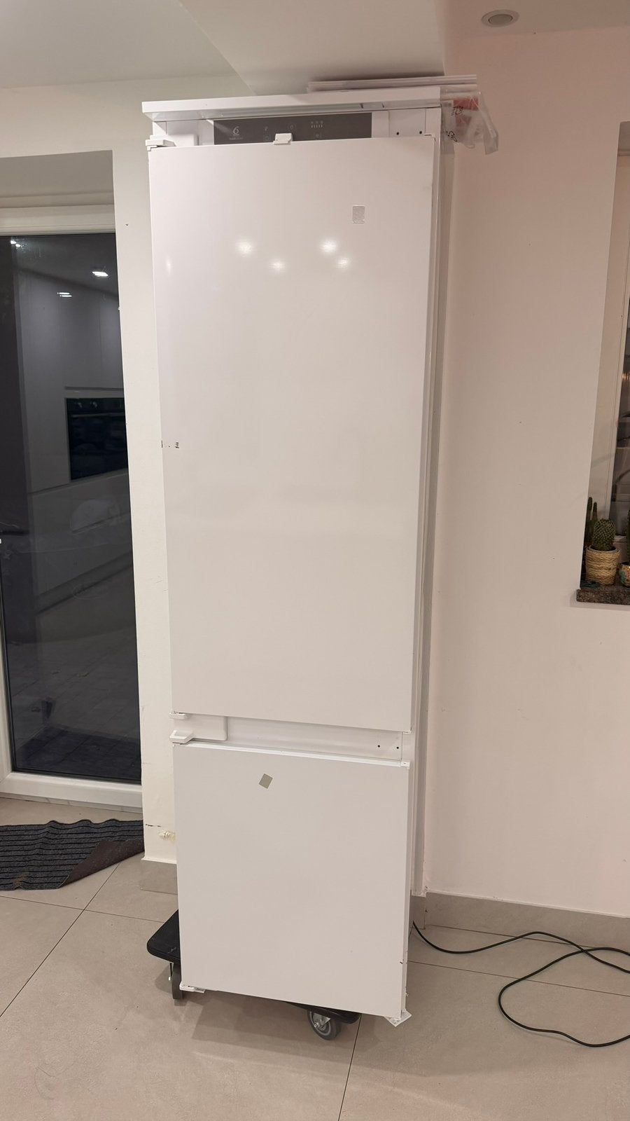 Frigo encastrable Whirpool blanc, Electroménager, Avec compartiment congélateur, 160 cm ou plus, Comme neuf, Enlèvement