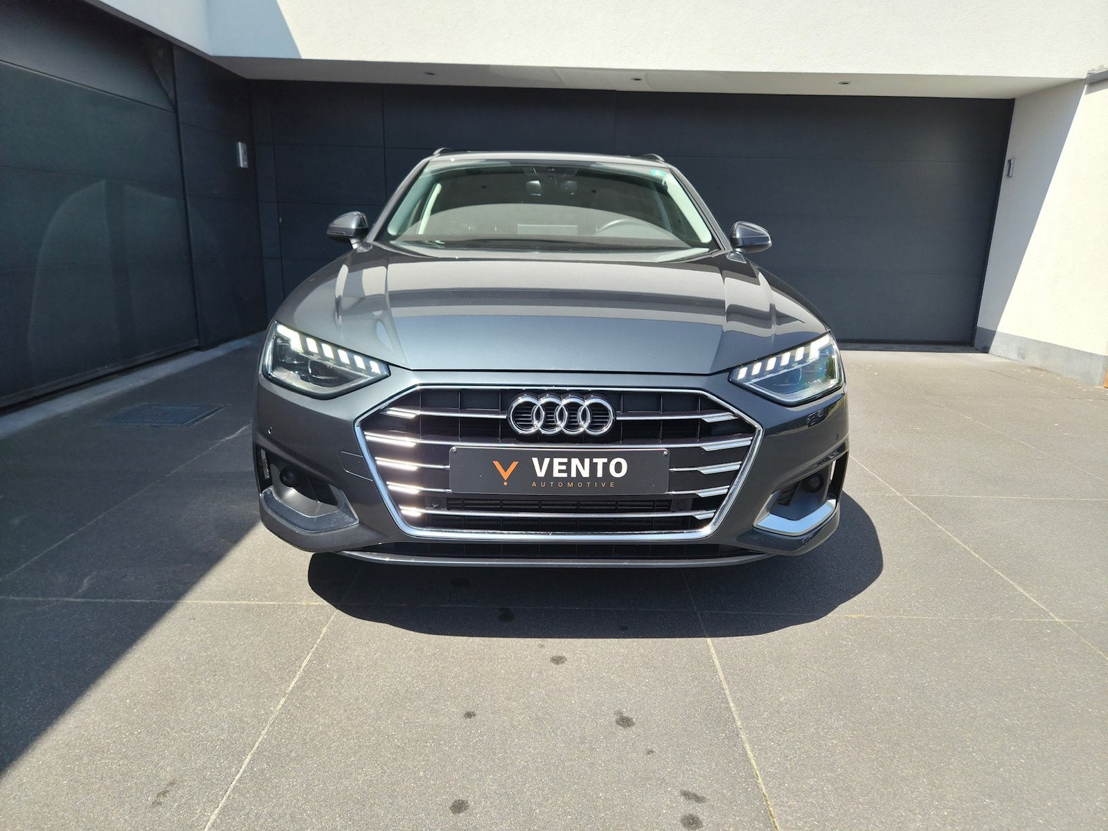 Audi A4 35 TFSI Automaat/Pano/Garantie, Autos, Cuir, Argent ou Gris, Achat, Entreprise