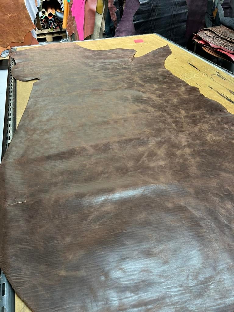 Bruin patina vintage halve huid stug&glad 1.8 mm dikte A-282, Ophalen of Verzenden, Zo goed als nieuw, Bruin