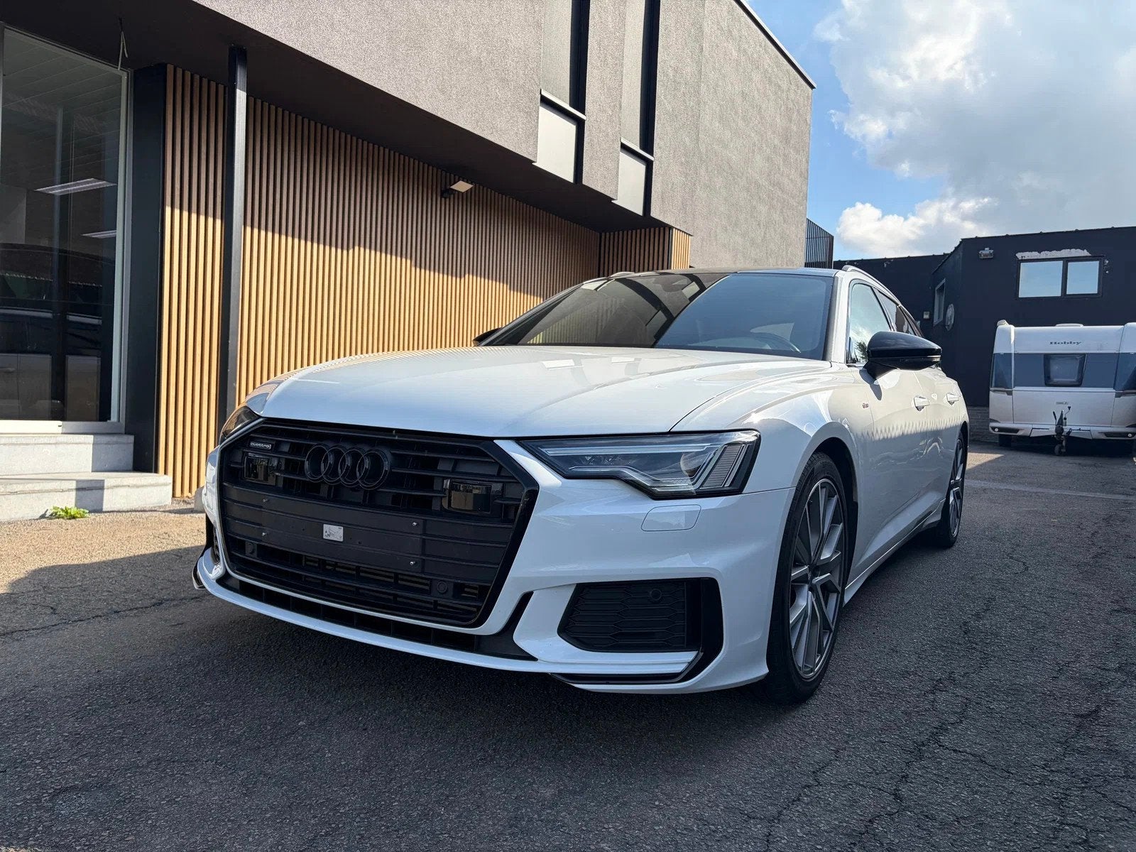 Audi A6 Avant AUDI A6 AVANT 55 TFSI S-LINE (automatique), Autos, Achat, Euro 6, Entreprise, 2000 kg