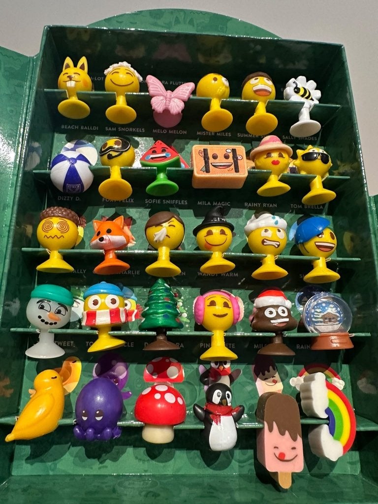 ALDI 2026 Emoji's volledige collectie + album - nieuwe staat, Hobby en Vrije tijd, Verzenden, Nieuw, Overige typen