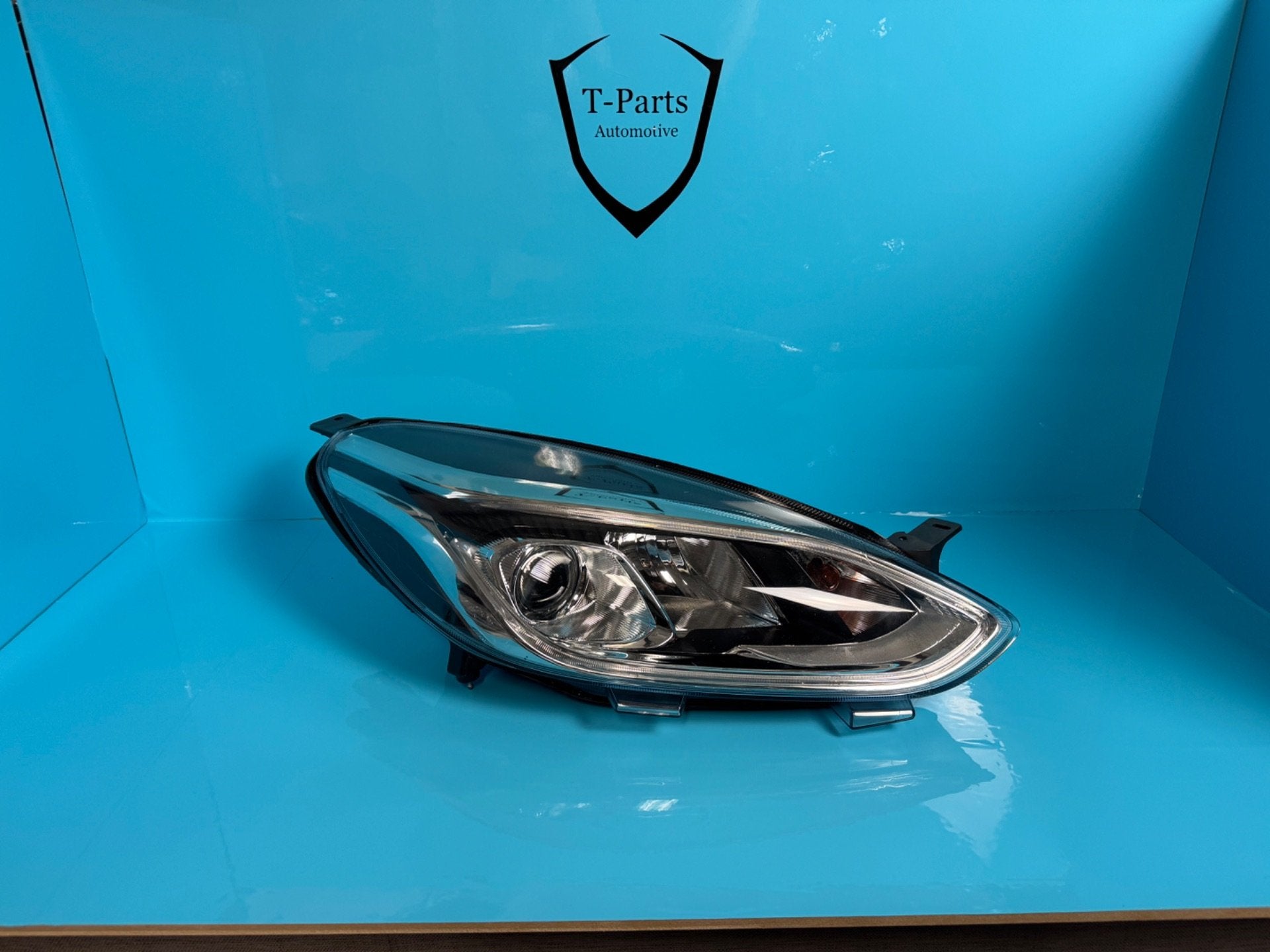 Ford fiesta mk8 koplamp LED rechts NIEUW 2018-2020, Info@ford.com, Nieuw, Ford, Ford Motor Company