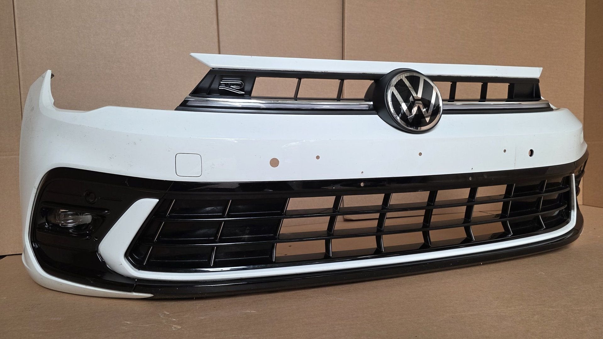 Voorbumper VW Polo 2G Facelift R-line Bumper bj.2022-2026, Auto-onderdelen, Carrosserie, Bumper, Voor, Gebruikt, Herkomst onderdeel bekend