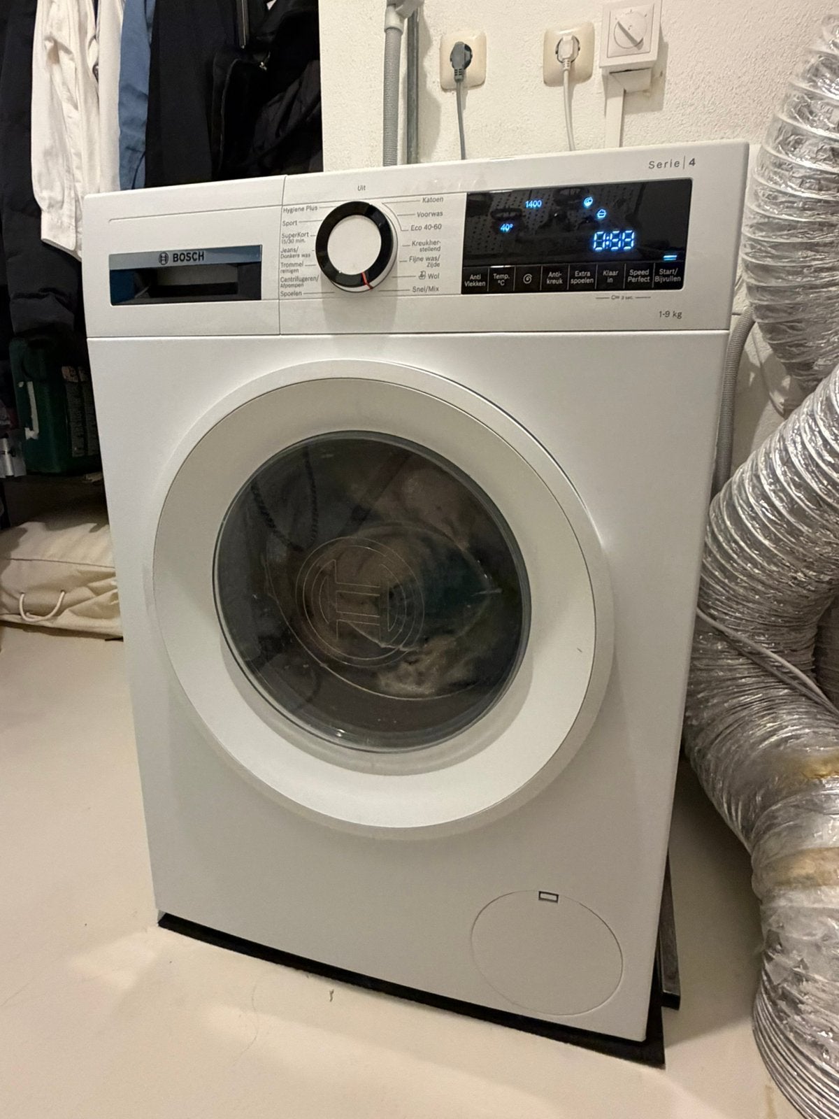 Bosch Wasmachine Serie 4 - 9kg, A-klasse, 3 jaar oud, Ophalen, Zo goed als nieuw