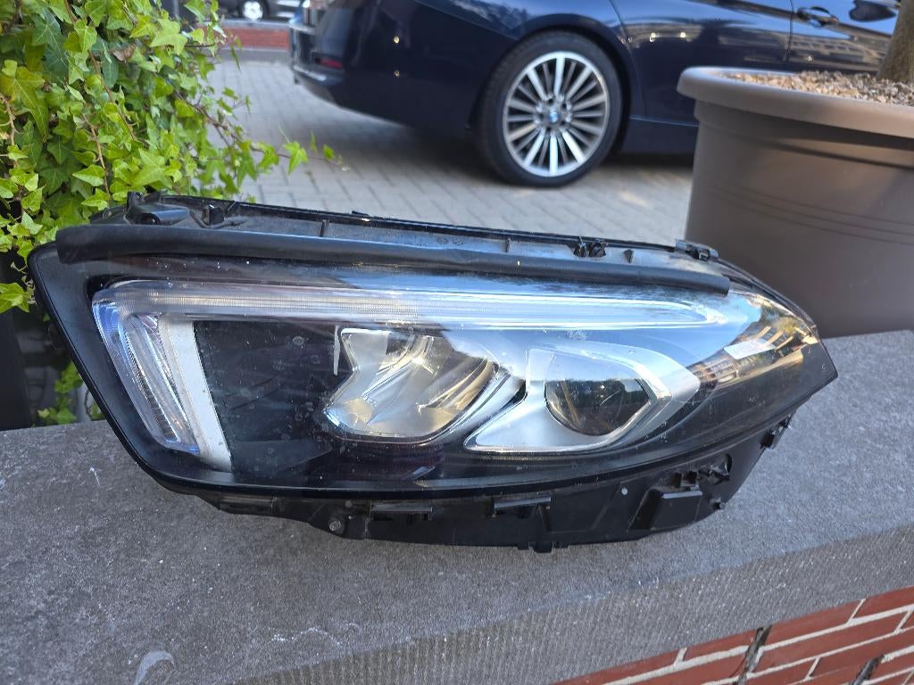 Phare LED  Classe A W177 / CLA C118, Enlèvement, Utilisé, Mercedes-Benz