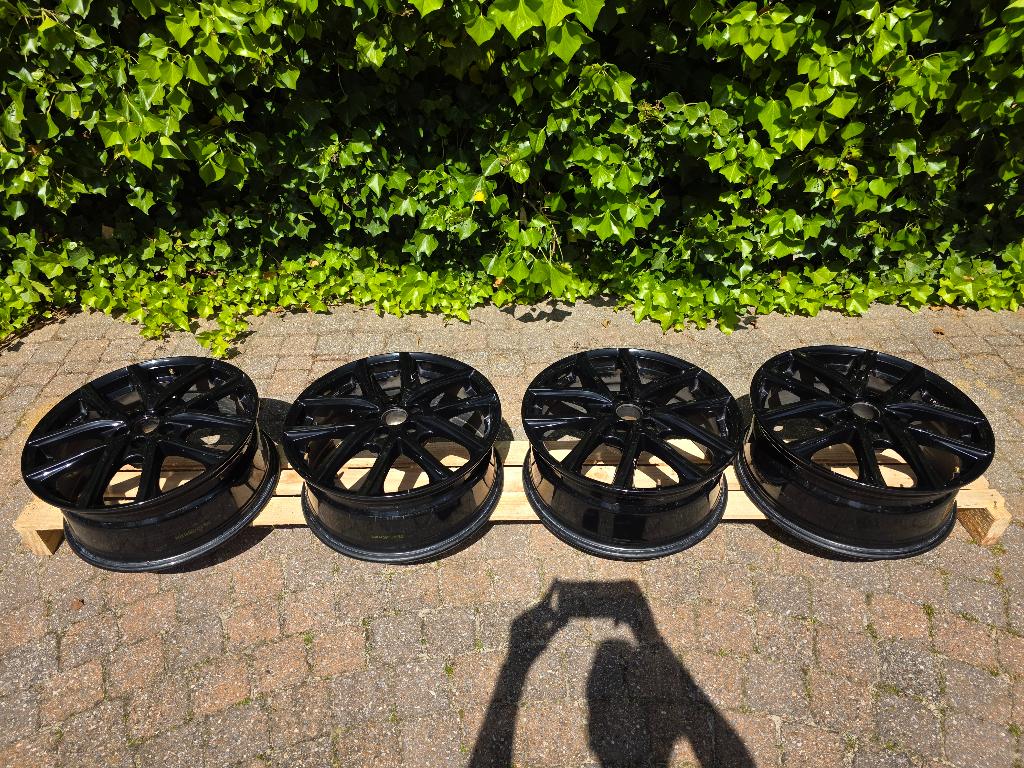 17" 5x110 ET37 Wielen - Glanzend zwart, Auto-onderdelen, Banden en Velgen, Velg(en), 17 inch, Personenwagen, Gebruikt, Ophalen