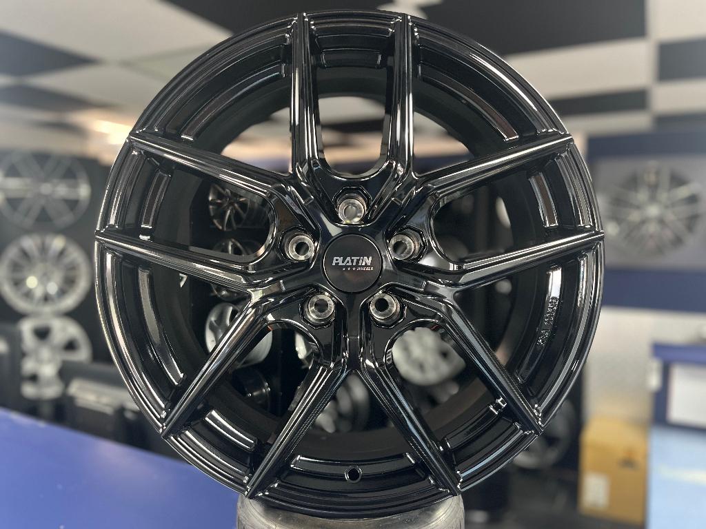 IN STOCK: NIEUWE set 18 inch 5x112 velgen VW Audi Seat Skoda, Auto-onderdelen, Banden en Velgen, Velg(en), Zomerbanden, 18 inch