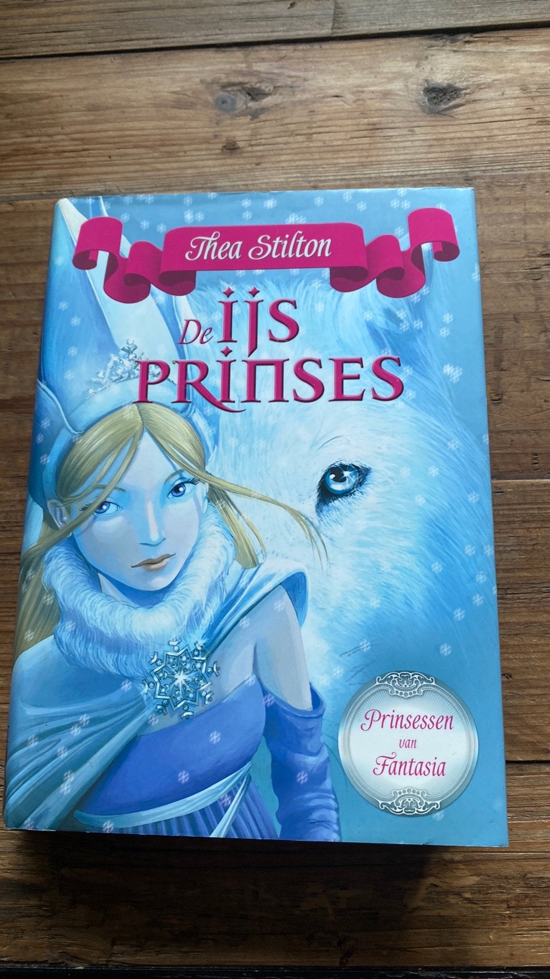 Thea Stilton - De IJsprinses, Enlèvement ou Envoi, Thea Stilton