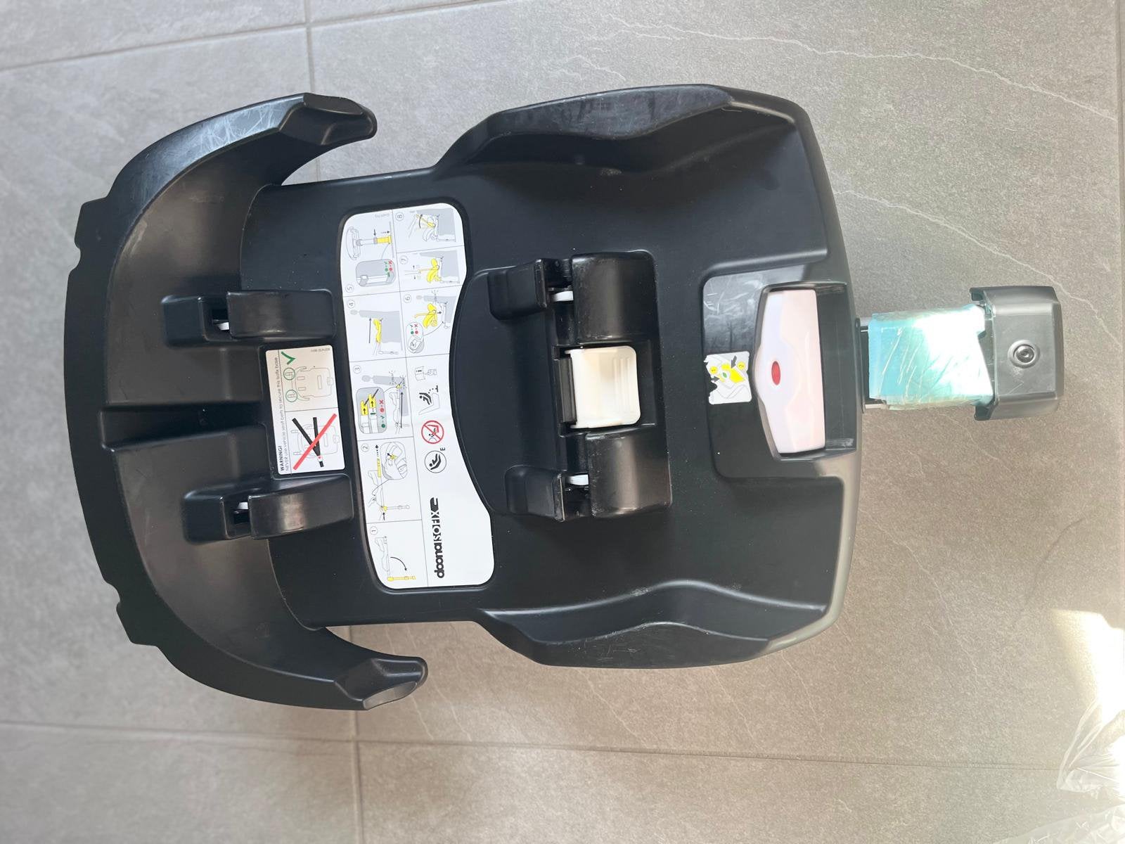 Doona Isofix, Ophalen, Zo goed als nieuw, Isofix