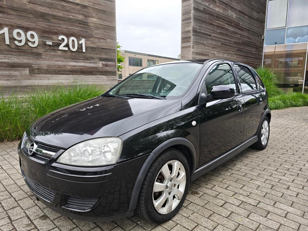 Opel Corsa 

1200 essence 

92.000 km

Année 2006

1 proprio, Achat, Entreprise, Euro 4, Corsa