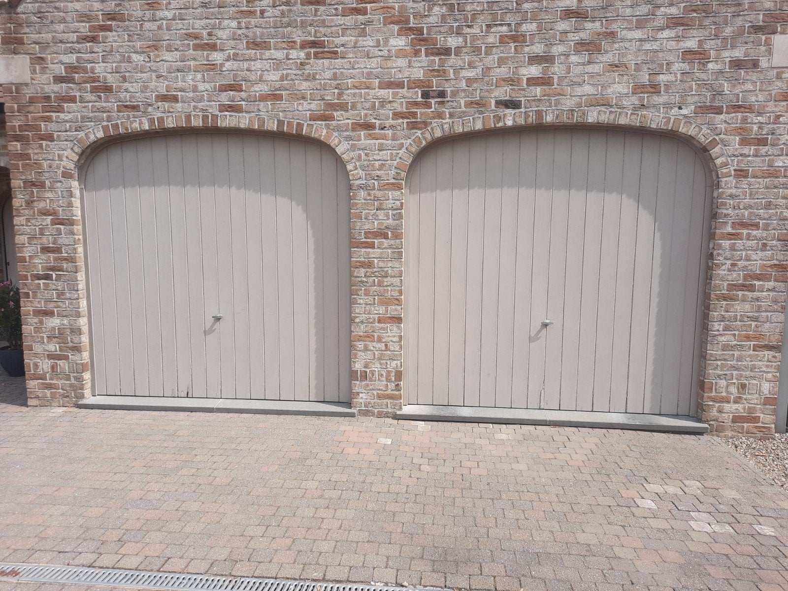 garagepoort in Merbau, Ophalen