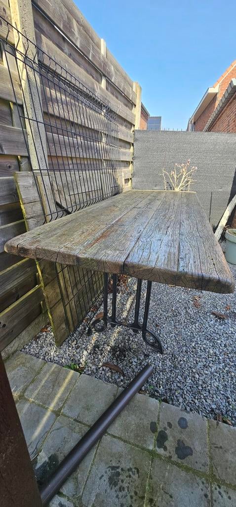 Robuuste houten tafel met metalen onderstel, Tuin en Terras, Ophalen, Gebruikt, Rechthoekig, Hout