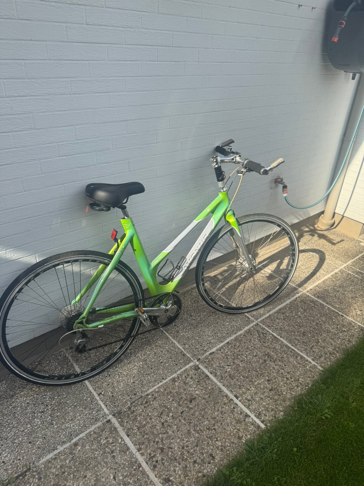 Vélo Avenue Air Base 28 pouces, Vélos & Vélomoteurs, Vélos | Femmes | Vélos de sport & de randonnée, Autres marques, Moins de 10 vitesses