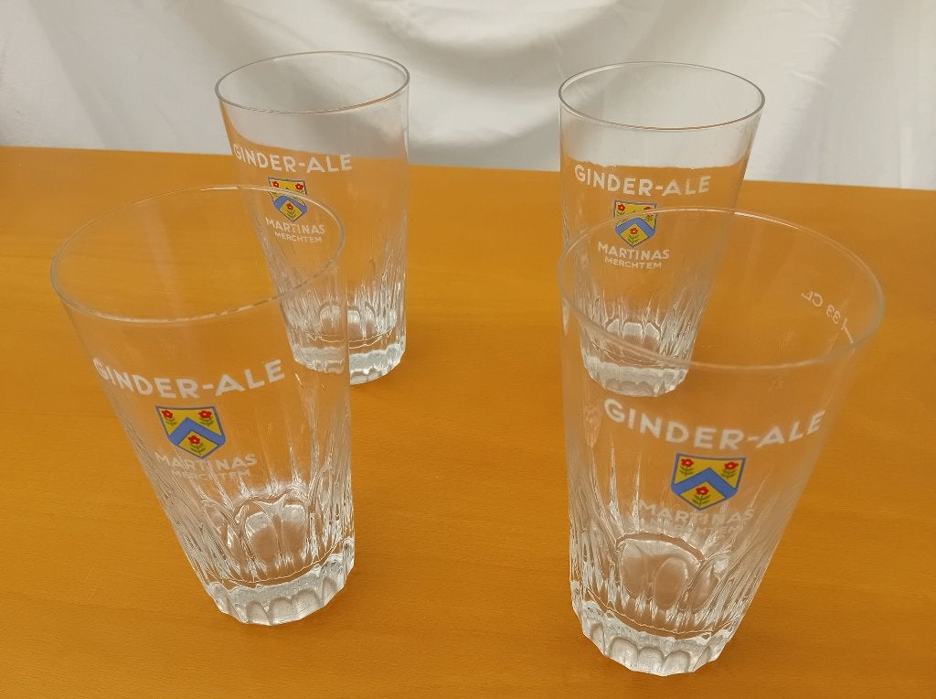 4 VINTAGE GINDER-ALE GLAZEN, Enlèvement, Neuf, Verre à bière