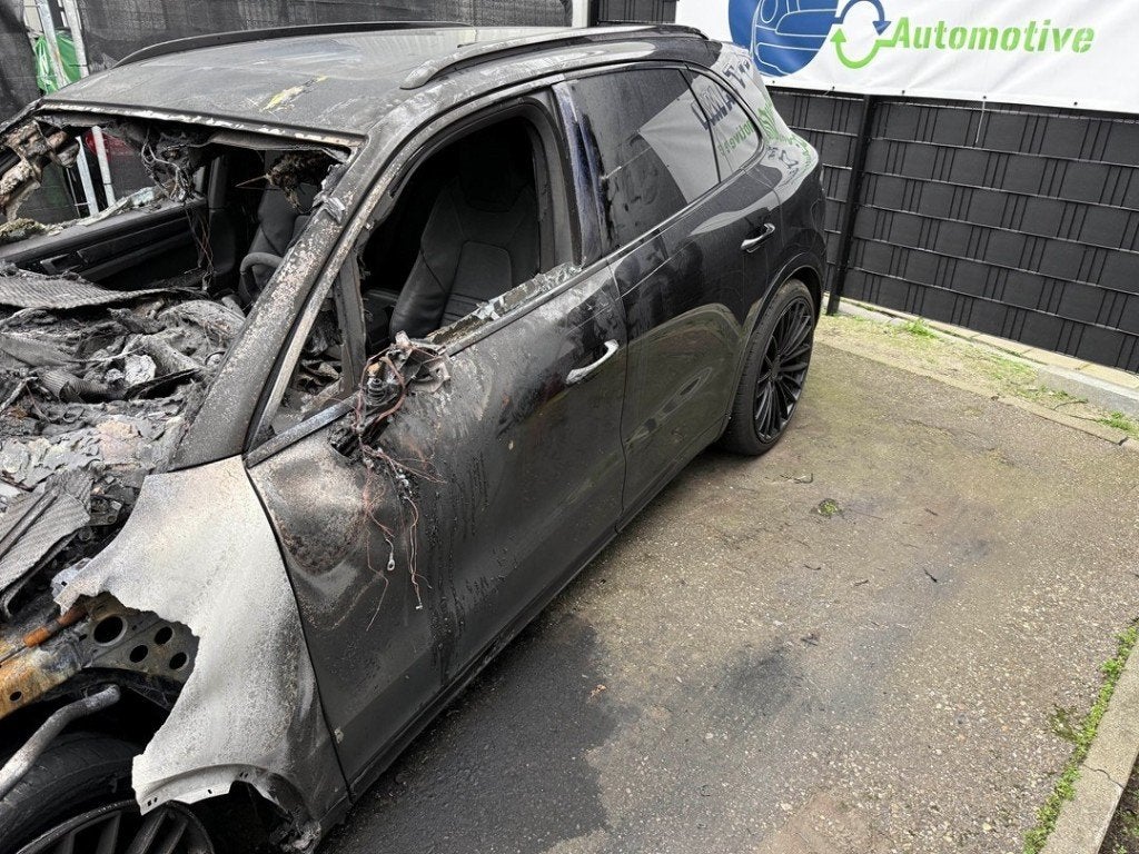 PORTIER LINKS VOOR Cayenne III (9YA) (|95883105100GRV|), Gebruikt, Voor, Porsche, Deur