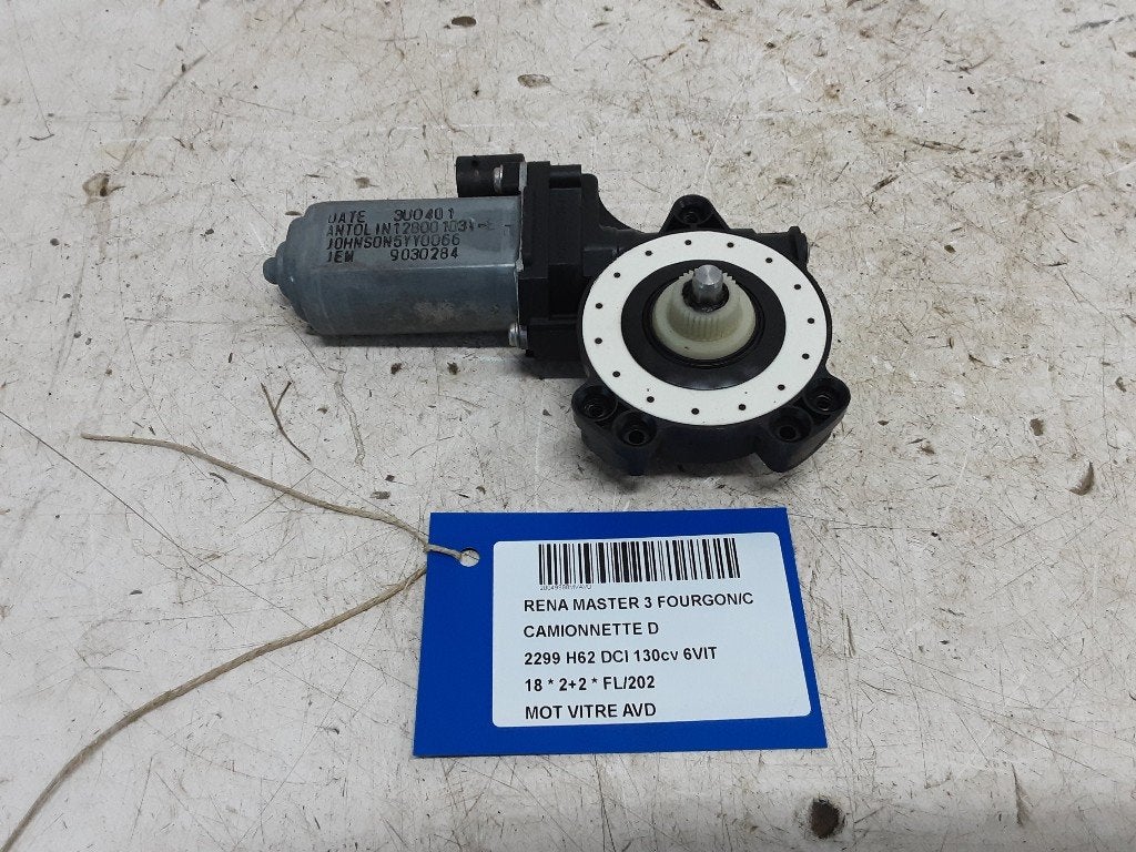 MOTEUR LEVE VITRE ELECTRIQUE AVANT DROIT Renault, Autos : Pièces & Accessoires, Renault, Utilisé, Peter-Huppertz-Straße 5
51063  Köln, DE