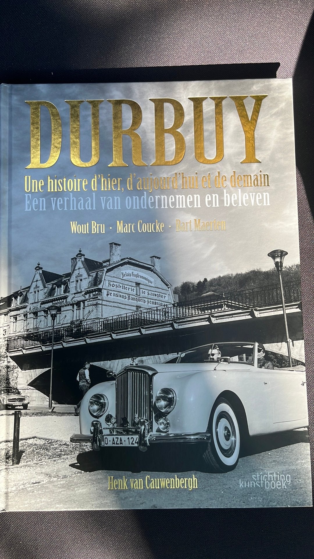 DURBUY boek, Boeken, Ophalen, Zo goed als nieuw