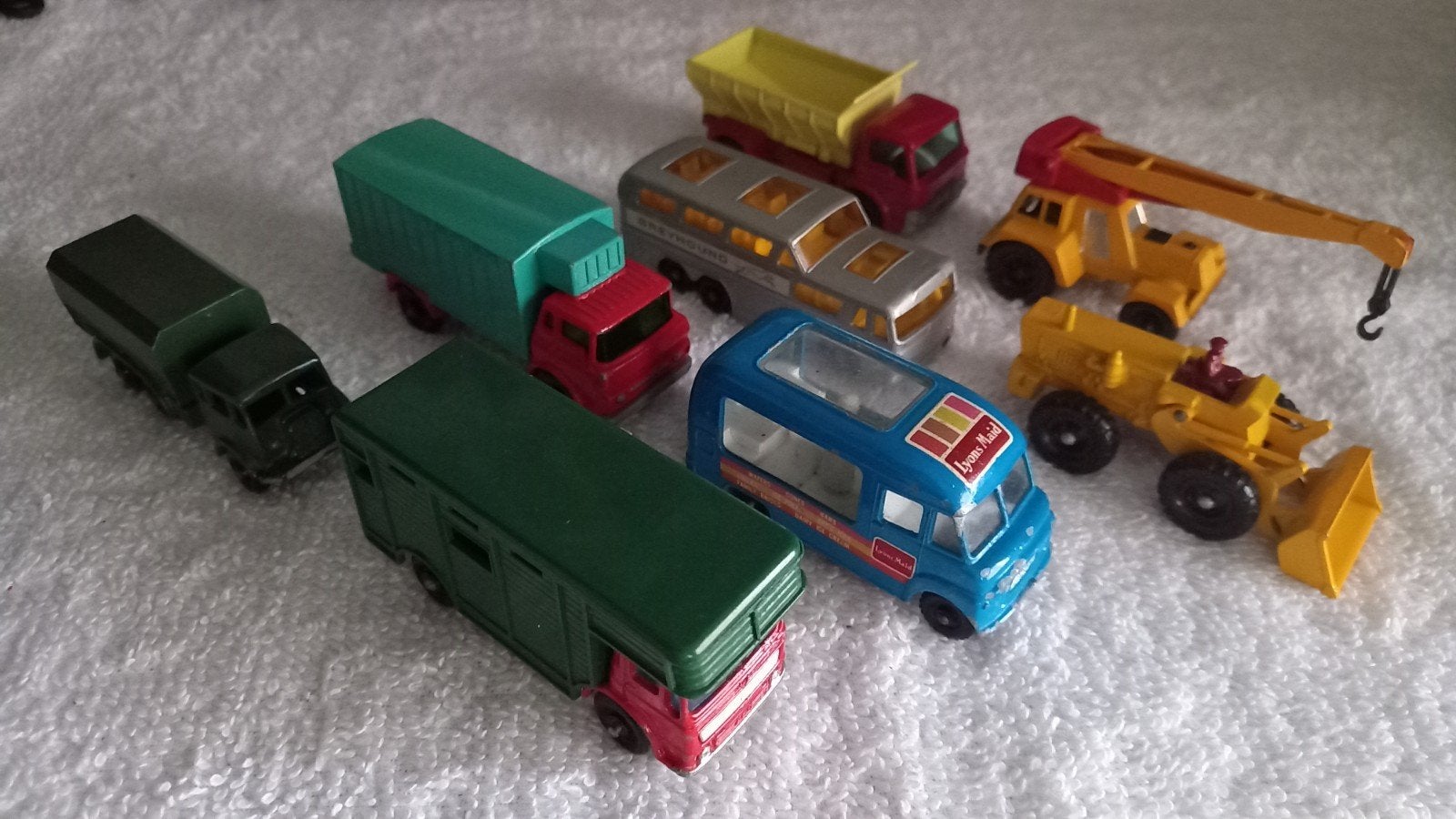 Lotje Matchbox, Enlèvement ou Envoi