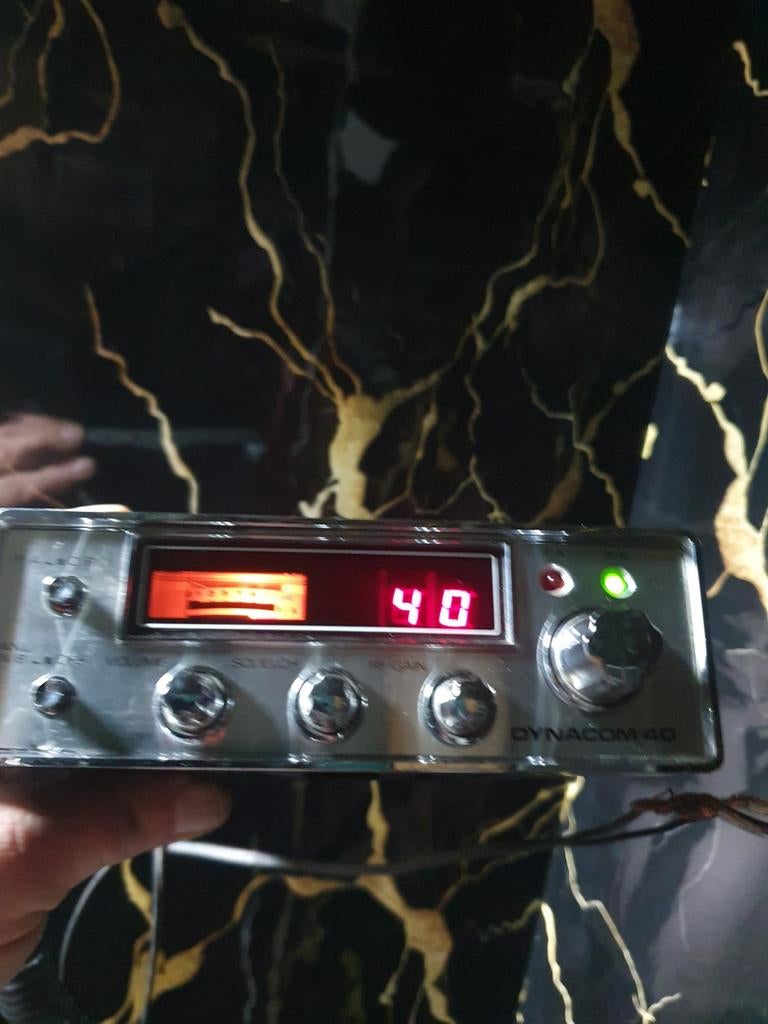 Cibie vintage 40 canaux une de voiture et une portables, Télécoms, Enlèvement ou Envoi