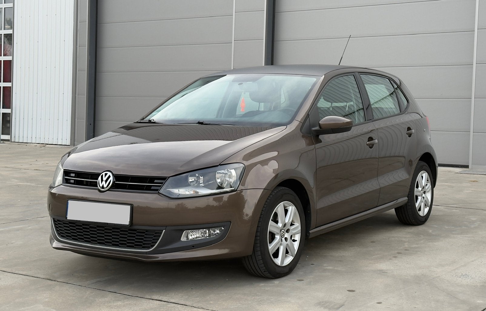 VW Polo 1.2 TSI Highline • Carplay • Gekeurd • Garantie!!!, Voorwielaandrijving, Stof, Zwart, Bruin