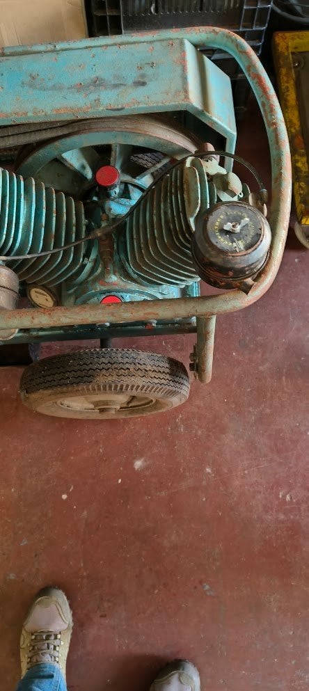 compressor, Bricolage & Construction, Moins de 25 litres, 400 à 800 litres/min, Enlèvement, Utilisé